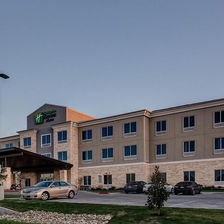 Holiday Inn Express & Suites Gatesville - N. Ft Hood, An Ihg Hotel Bagian luar foto